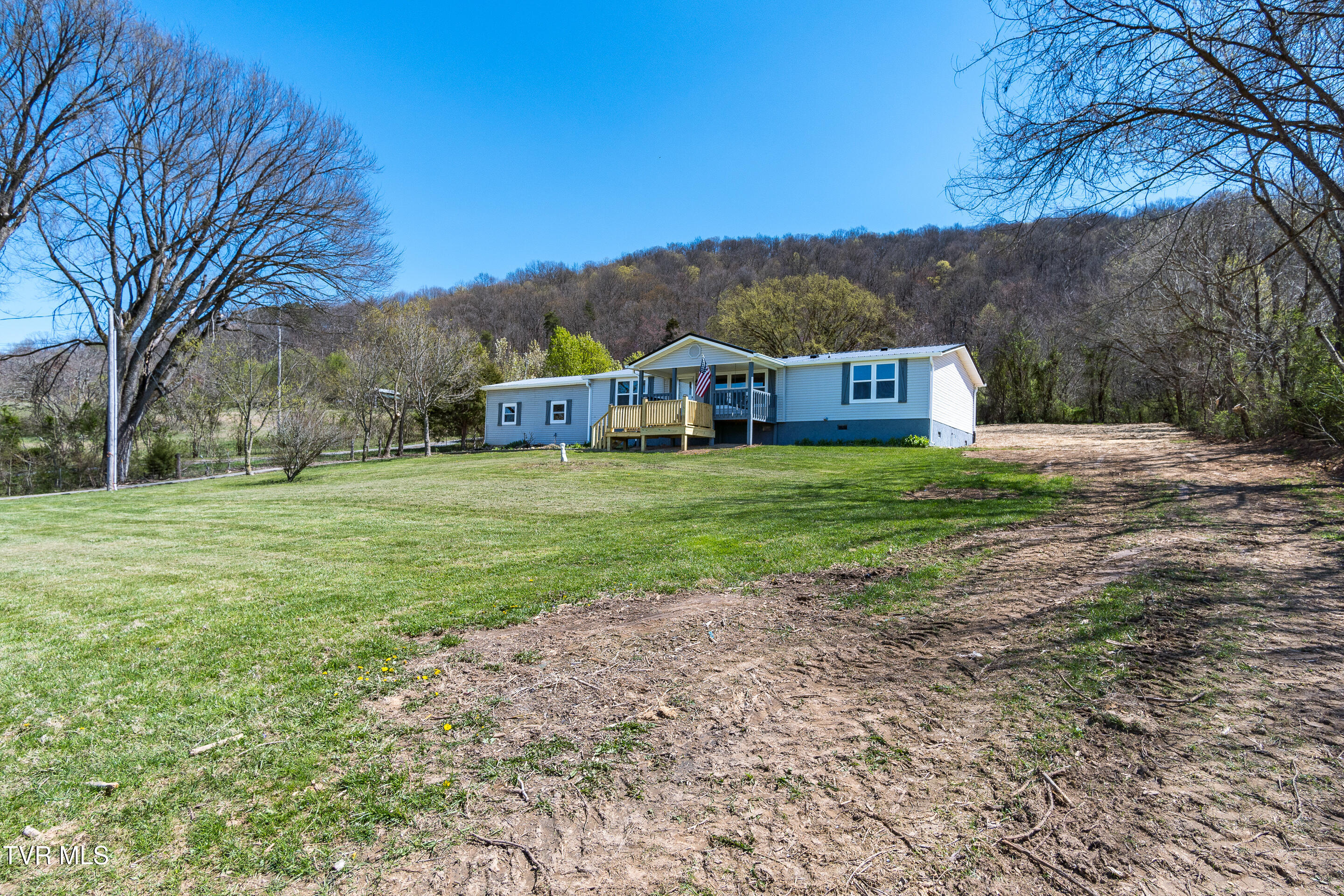 1400 West Pines Road Afton, TN 37616 - Photo 45 of 47 exterior-4