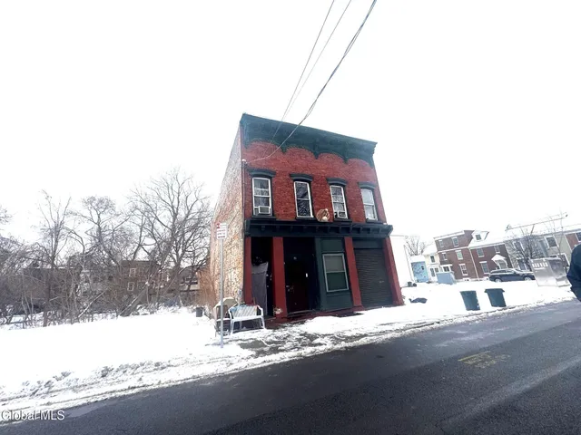 $159,900 | 31 3rd Avenue, Albany, NY 12202