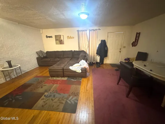 $159,900 | 31 3rd Avenue, Albany, NY 12202