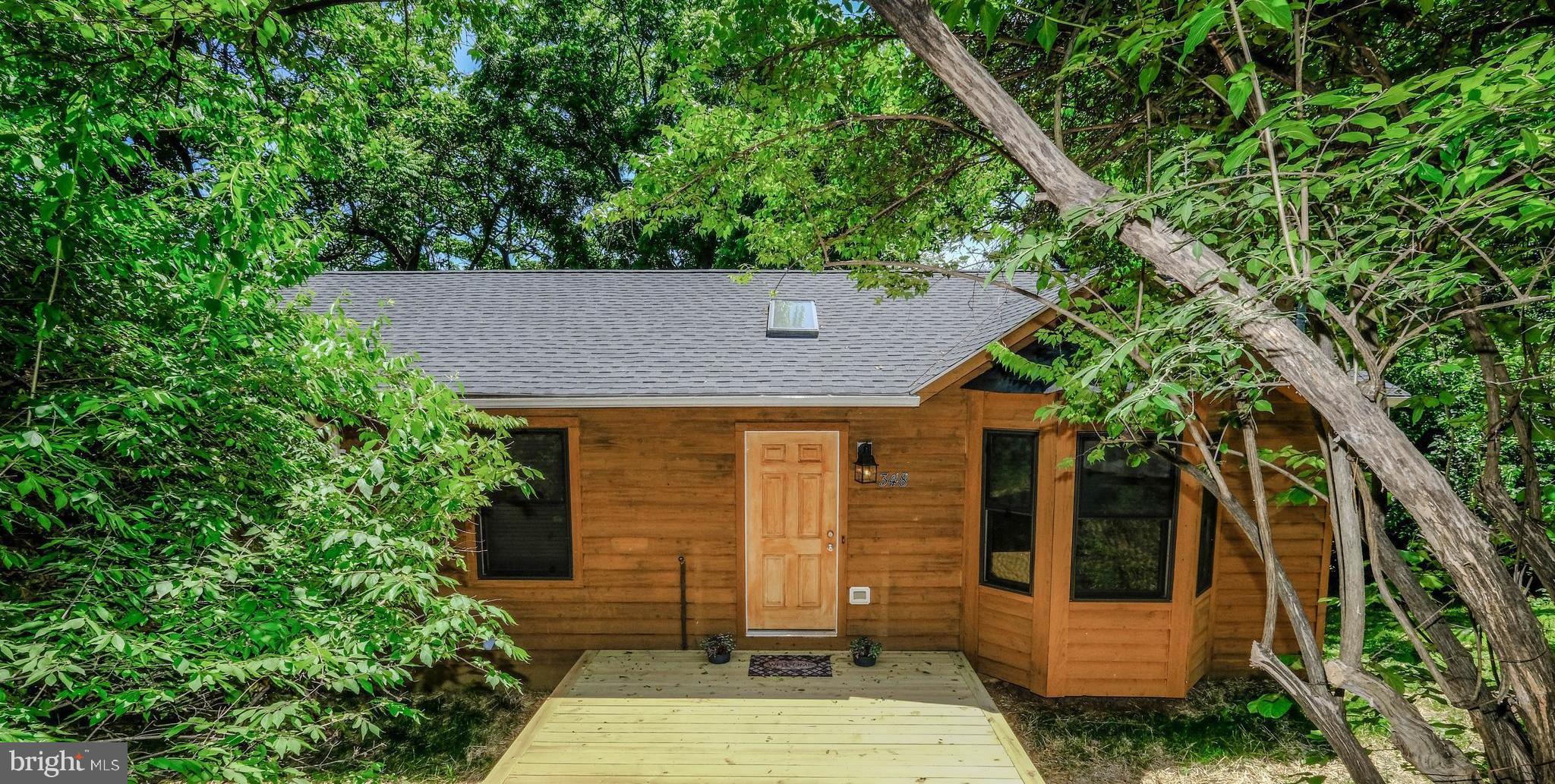 Fantastic curb appeal-fresh stain and new porch!