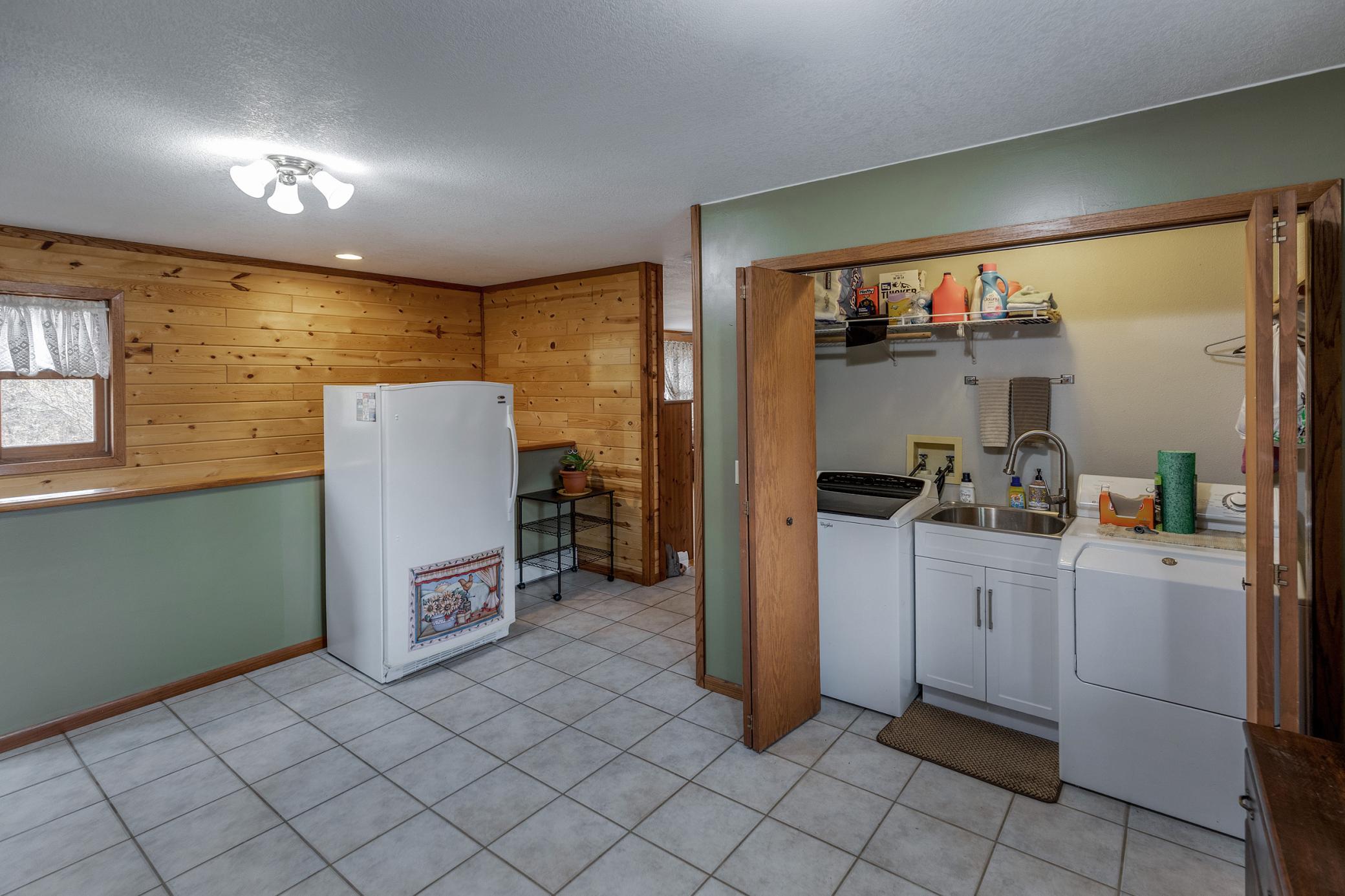 6775 Highway 87 Backus, MN 56435 - Photo 10 of 40