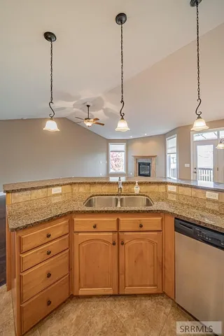 $460,000 | 408 Tapitio Drive, Idaho Falls, ID 83401