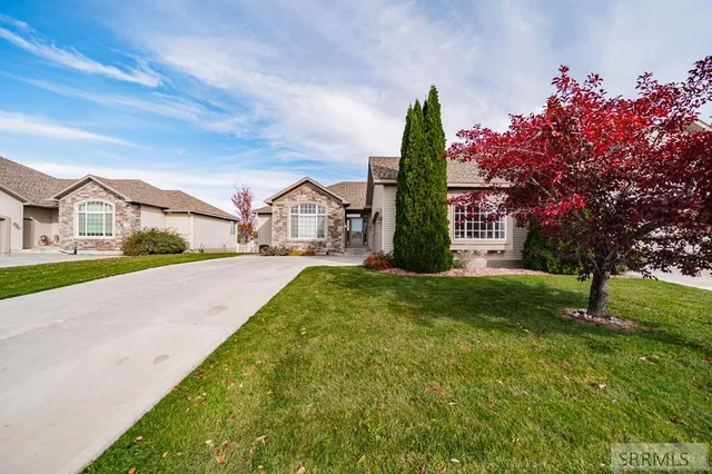 $460,000 | 408 Tapitio Drive, Idaho Falls, ID 83401
