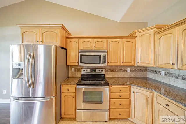 $460,000 | 408 Tapitio Drive, Idaho Falls, ID 83401