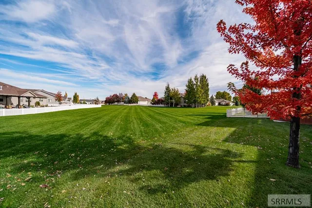 $460,000 | 408 Tapitio Drive, Idaho Falls, ID 83401