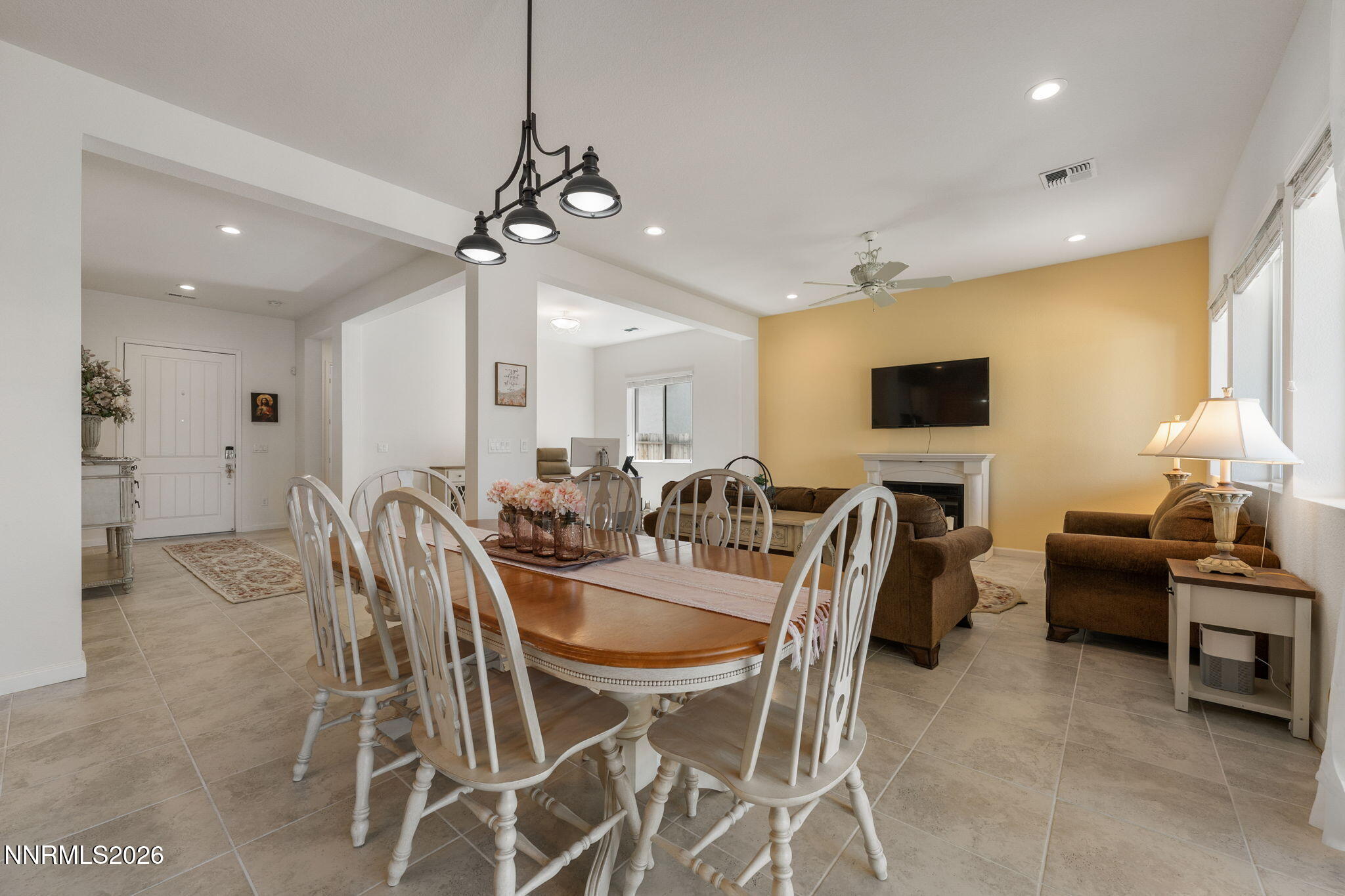 2233 Paint Horse Drive Reno, NV 89521 - Photo 11 of 55 dining room