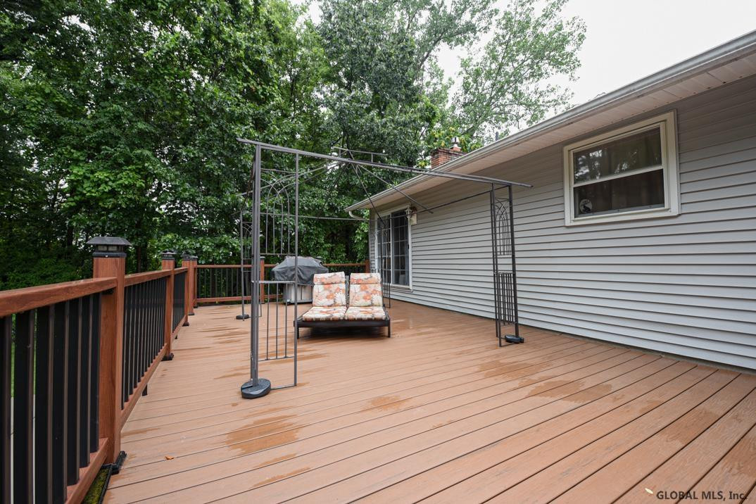 1069 Wtry Road Niskayuna, NY 12309 - Photo 27 of 34 Photo 28