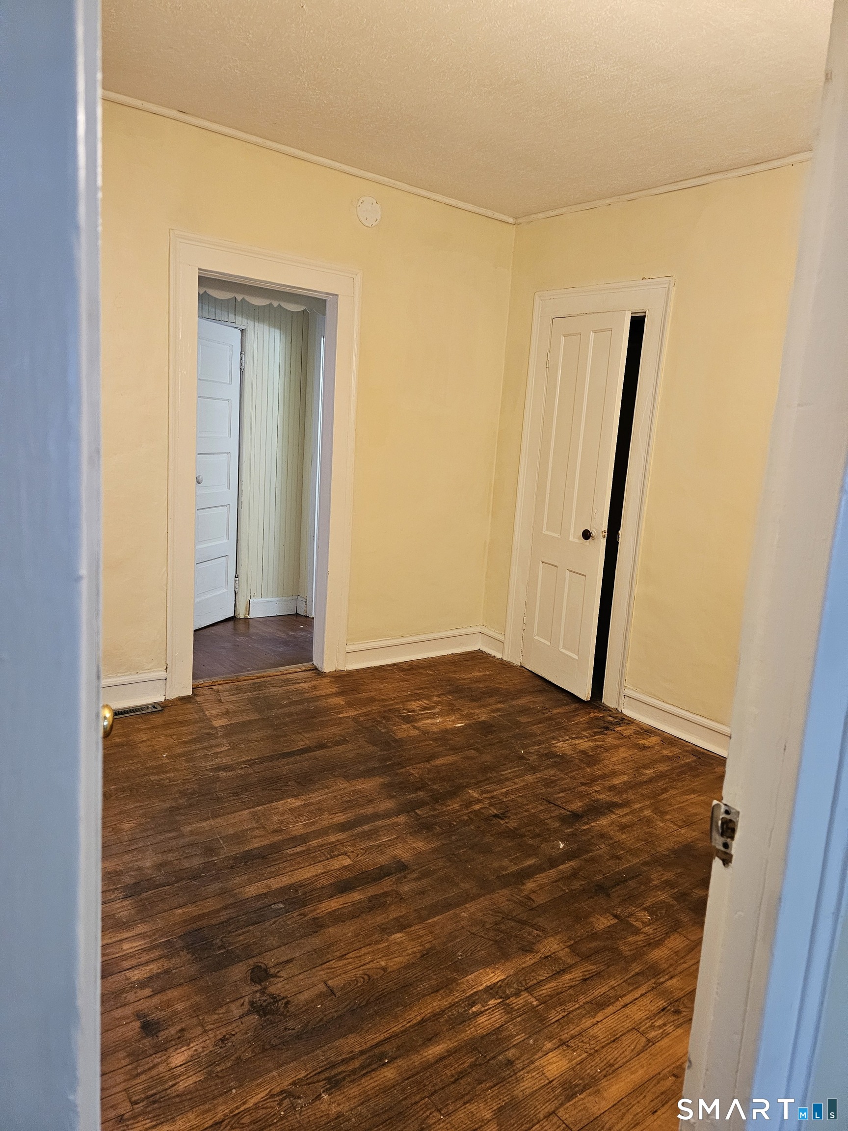 154 Curtis Street New Britain, CT 06053 - Photo 6 of 8