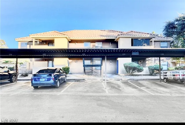 $1,200 | 3135 South Mojave Road, Unit 218, Las Vegas, NV 89121