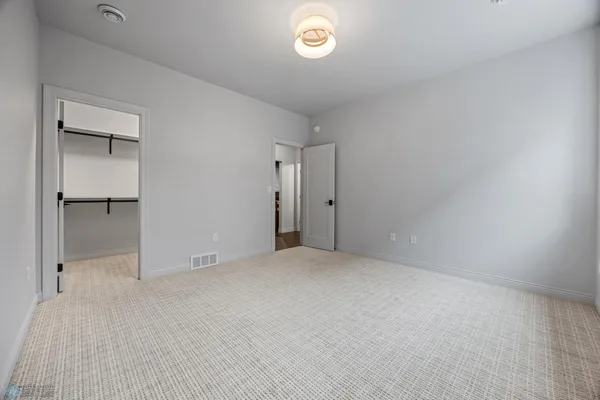 $1,299,900 | 8153 Memory Lane, Horace, ND 58047