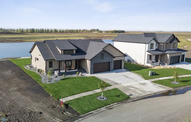 $1,299,900 | 8153 Memory Lane, Horace, ND 58047