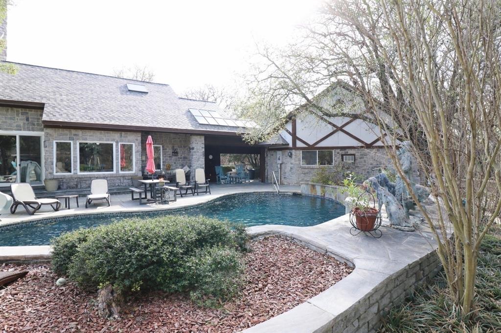 1075 Mobley Road Cedar Hill, TX 75104 - Photo 7 of 37