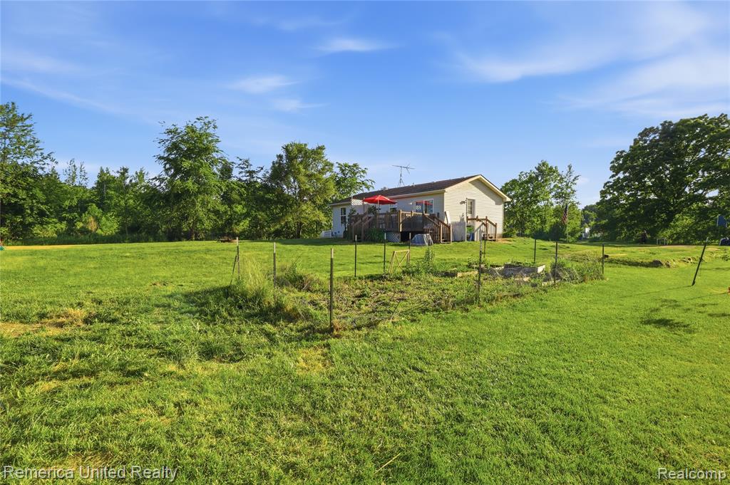 15489 Bird Road Linden, MI 48451 - Photo 28 of 42