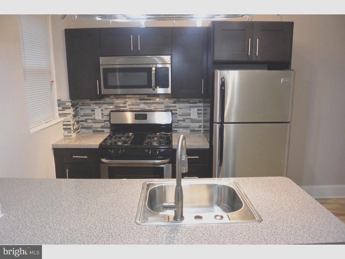 5849 Brush Road Philadelphia, PA 19138 - Photo 14 of 25 Kitchen