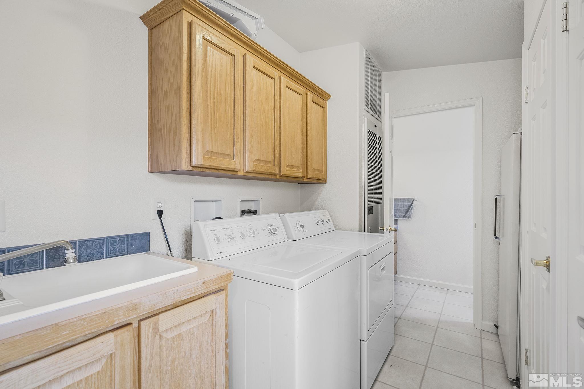 10990 Deodar Way Reno, NV 89506 - Photo 19 of 37 Photo 21