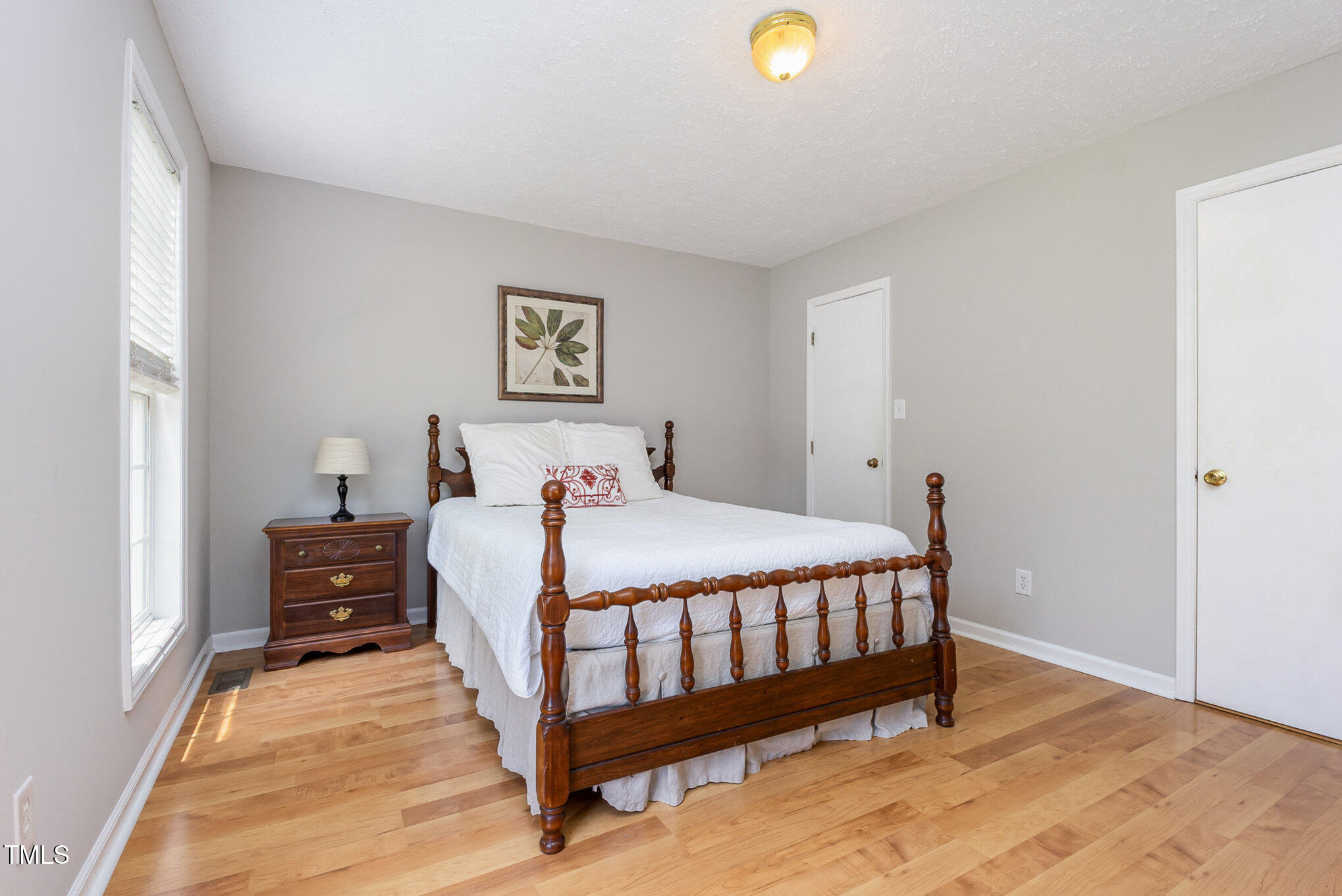 404 Southwest Maynard Road Cary, NC 27511 - Photo 13 of 26 013_cj4a3962-edit_362