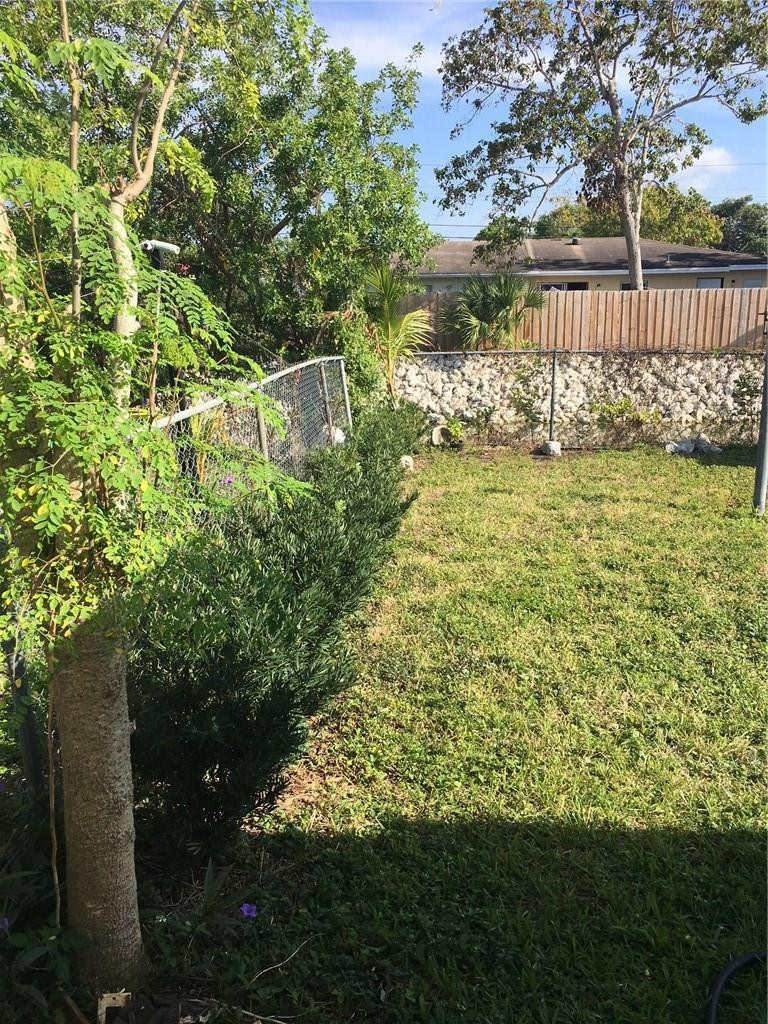 6621 Southwest 19th Street North Lauderdale, FL 33068 - Photo 18 of 27 Photo 18