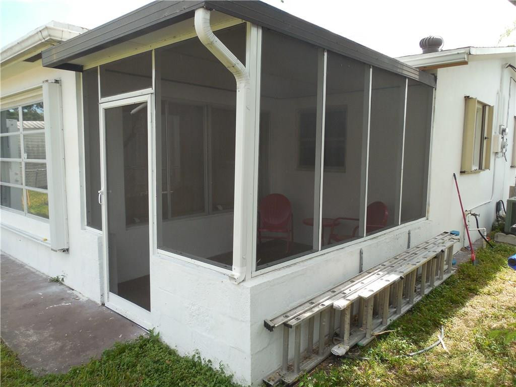 6621 Southwest 19th Street North Lauderdale, FL 33068 - Photo 25 of 27 Photo 25