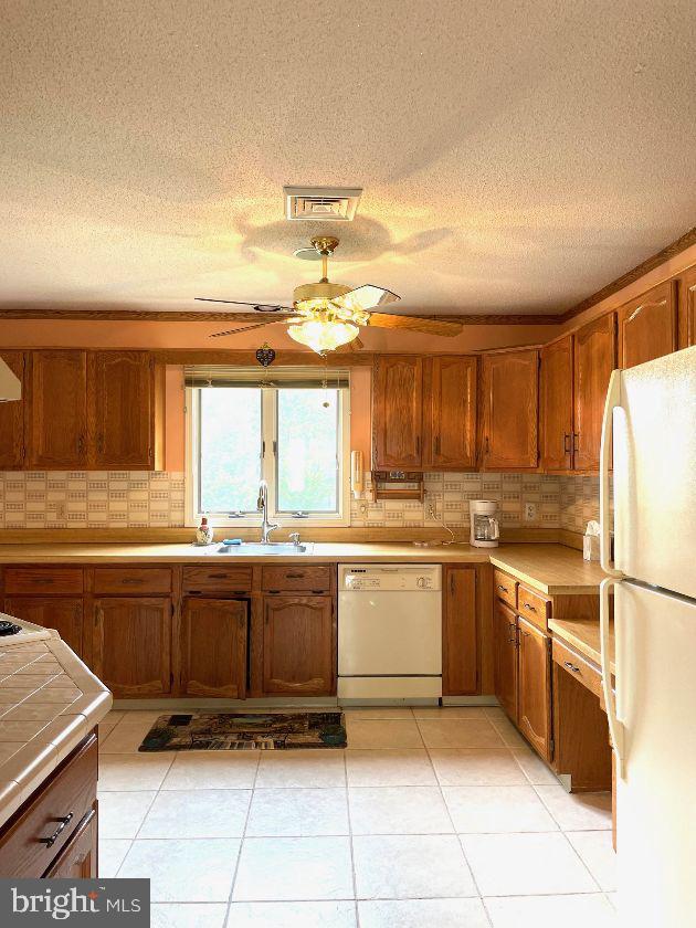 16 Elm Road Manahawkin, NJ 08050 - Photo 14 of 36