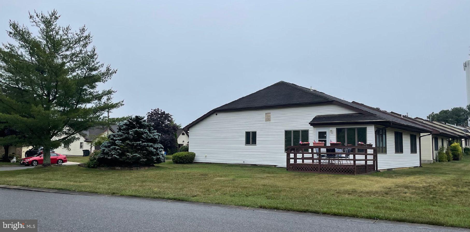 16 Elm Road Manahawkin, NJ 08050 - Photo 2 of 36