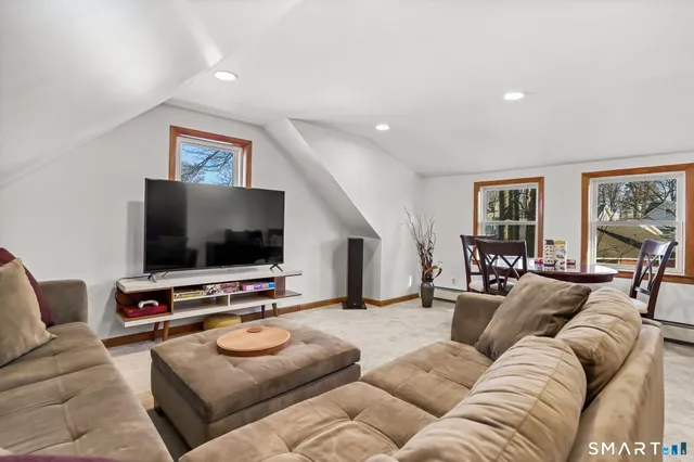 $675,000 | 12 Arbor Court, Norwalk, CT 06854