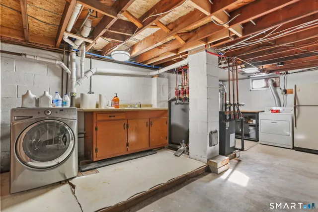 $675,000 | 12 Arbor Court, Norwalk, CT 06854