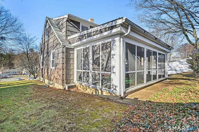 $675,000 | 12 Arbor Court, Norwalk, CT 06854