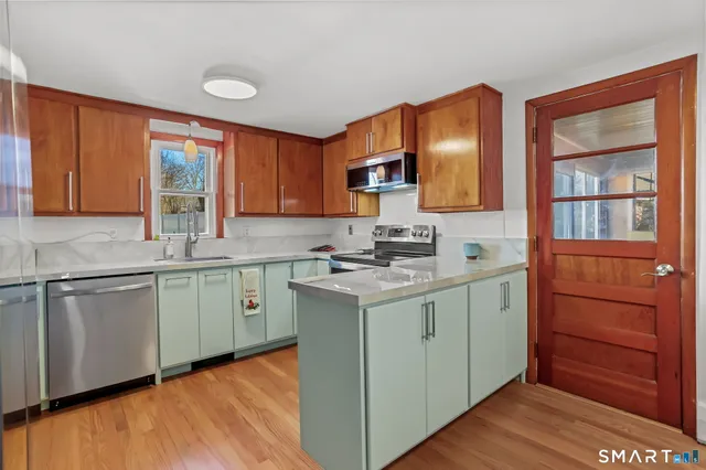 $675,000 | 12 Arbor Court, Norwalk, CT 06854