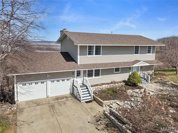 $439,500 | 21716 Pike 9109, Louisiana, MO 63353