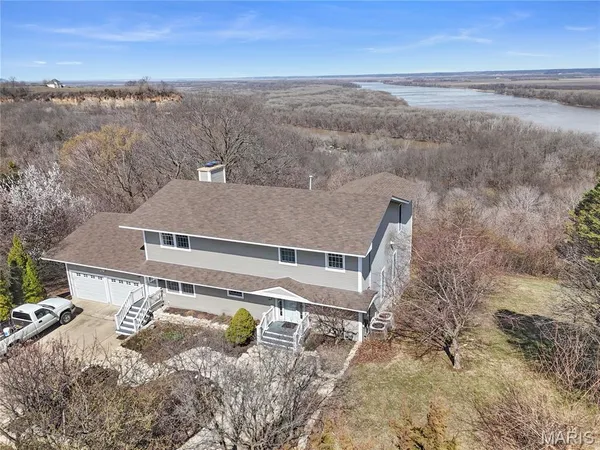 $439,500 | 21716 Pike 9109, Louisiana, MO 63353