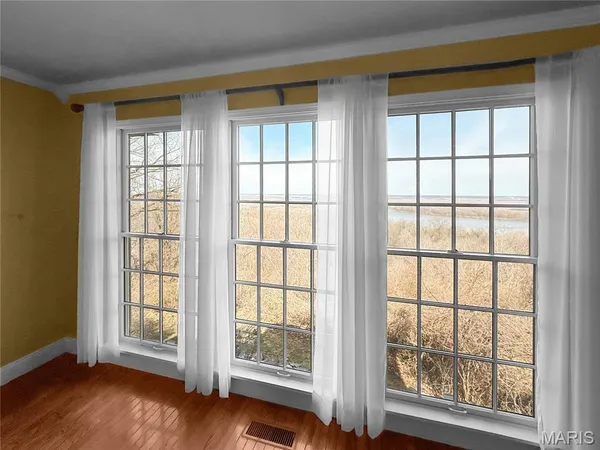 $439,500 | 21716 Pike 9109, Louisiana, MO 63353