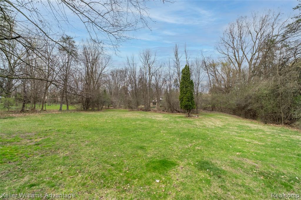 34550 Freedom Road Farmington, MI 48335 - Photo 37 of 37 Gallery Image 37