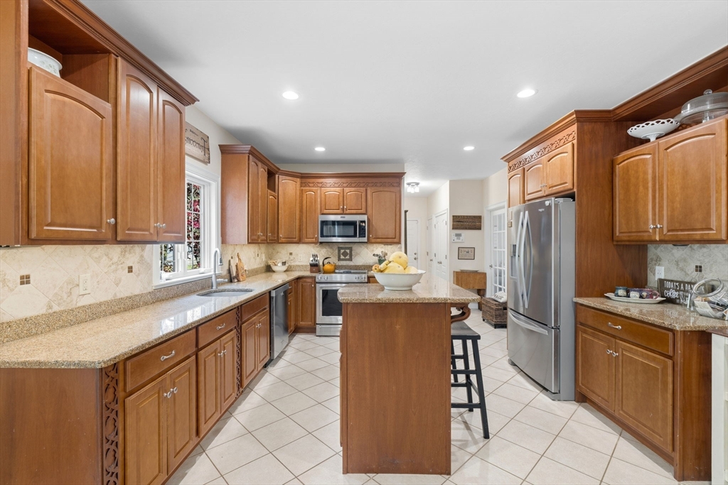 76 Old Farm Road Douglas, MA 01516 - Photo 30 of 35