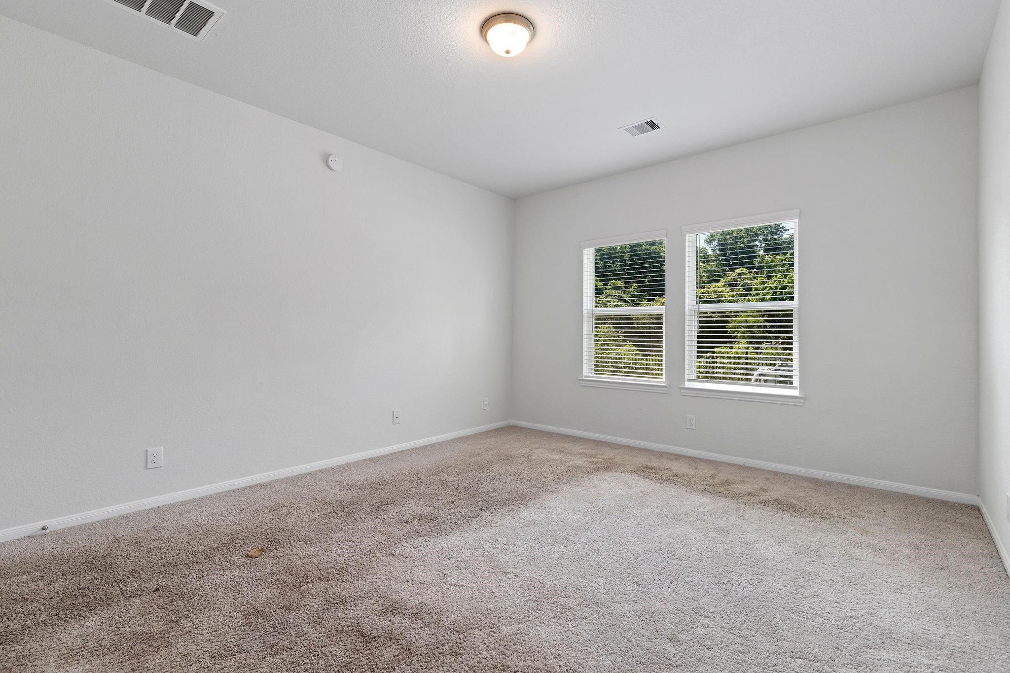 5319 Rivers Edge Drive Richmond, TX 77469 - Photo 10 of 23 an empty room with a window