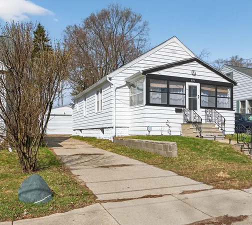 $149,000 | 630 St Clair Avenue, Jackson, MI 49202