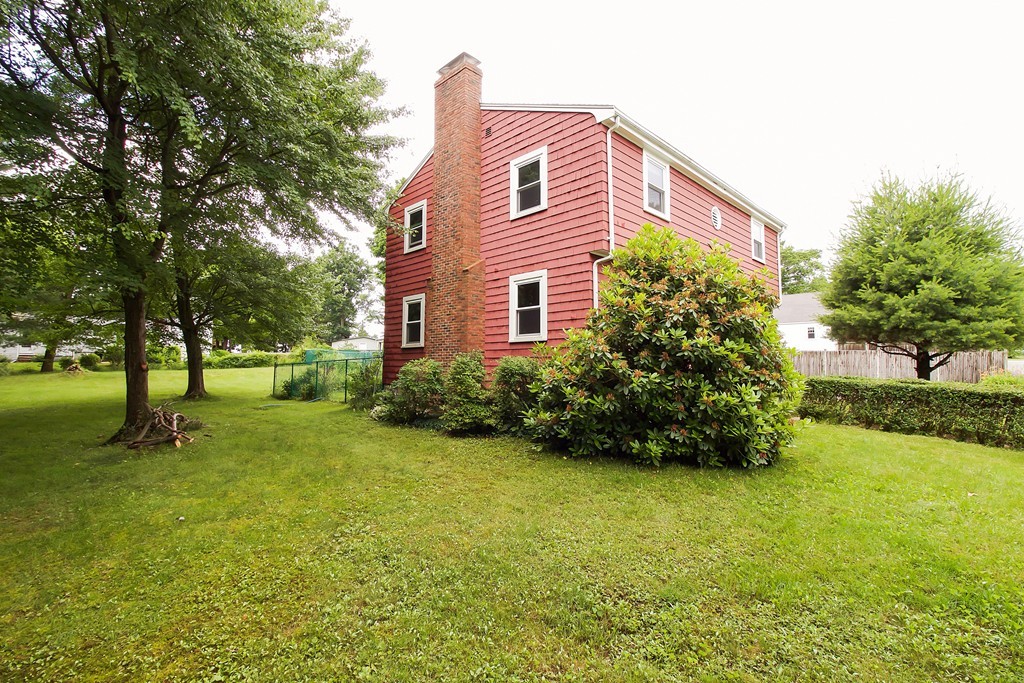 6 Ridgewood Terrace Beverly, MA 01915 - Photo 3 of 20 Gallery Image 3