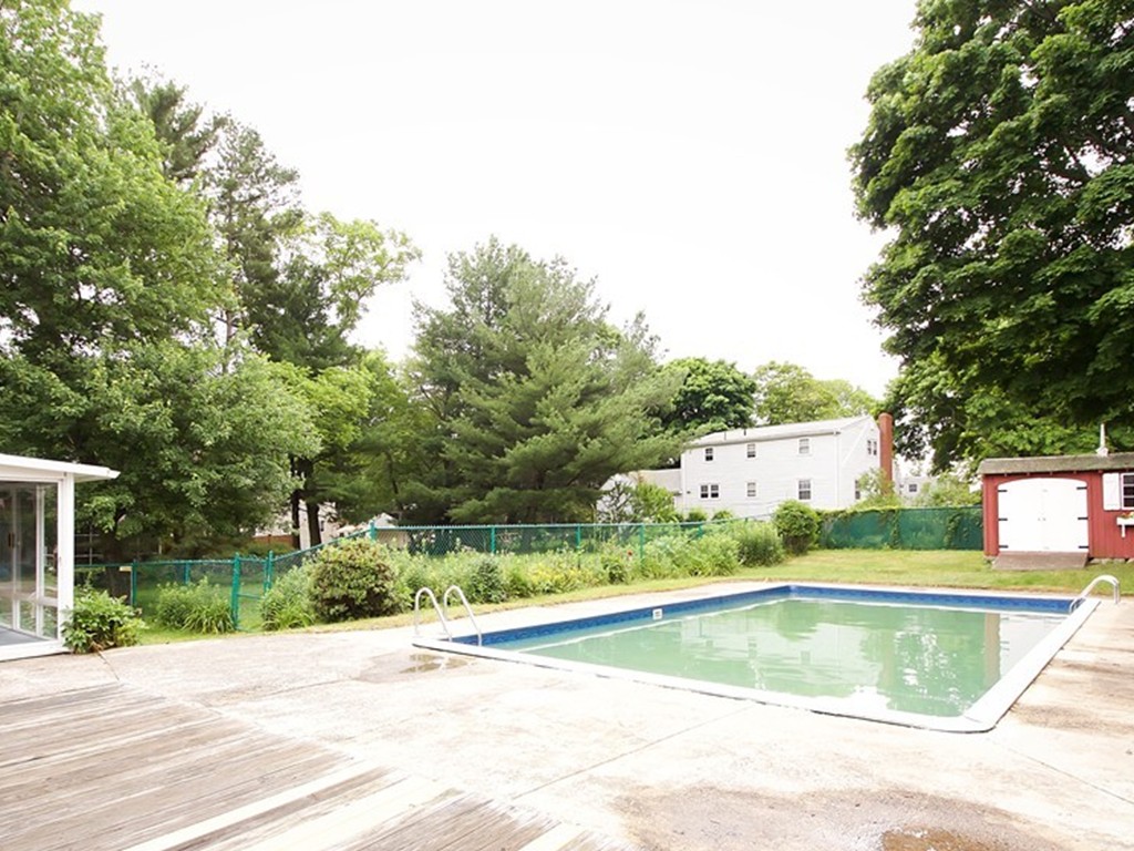 6 Ridgewood Terrace Beverly, MA 01915 - Photo 6 of 20 Gallery Image 6
