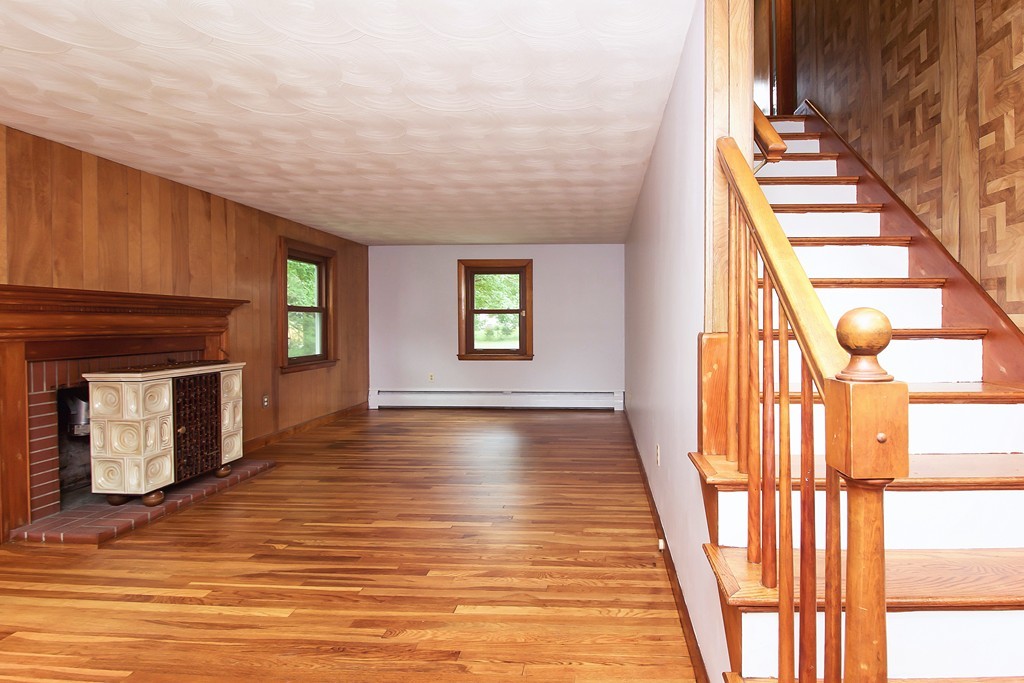 6 Ridgewood Terrace Beverly, MA 01915 - Photo 9 of 20 Gallery Image 9