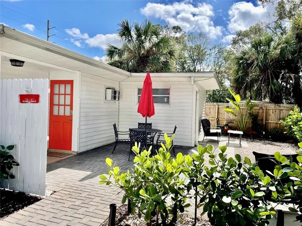 $1,750 | 828 South Tuttle Avenue, Unit B, Sarasota, FL 34237