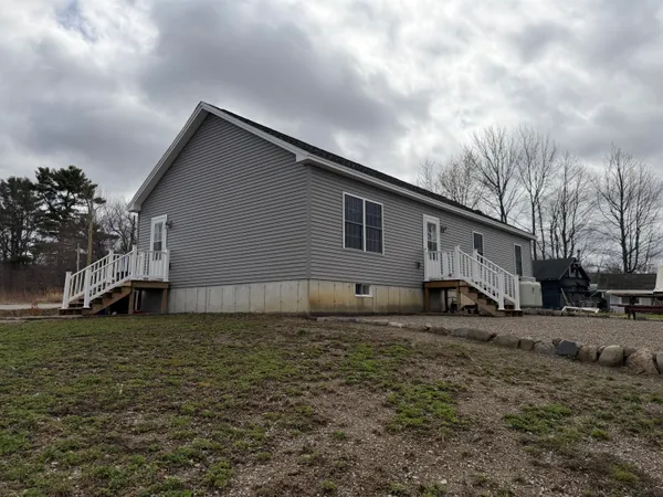 $399,900 | 1072 Moosehead Trail Highway, Dixmont, ME 04932