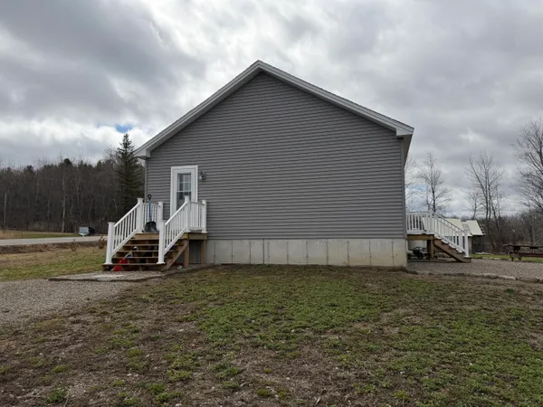 $399,900 | 1072 Moosehead Trail Highway, Dixmont, ME 04932