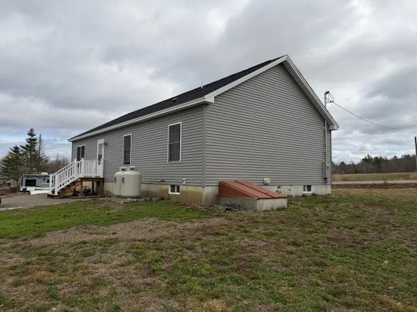 $399,900 | 1072 Moosehead Trail Highway, Dixmont, ME 04932