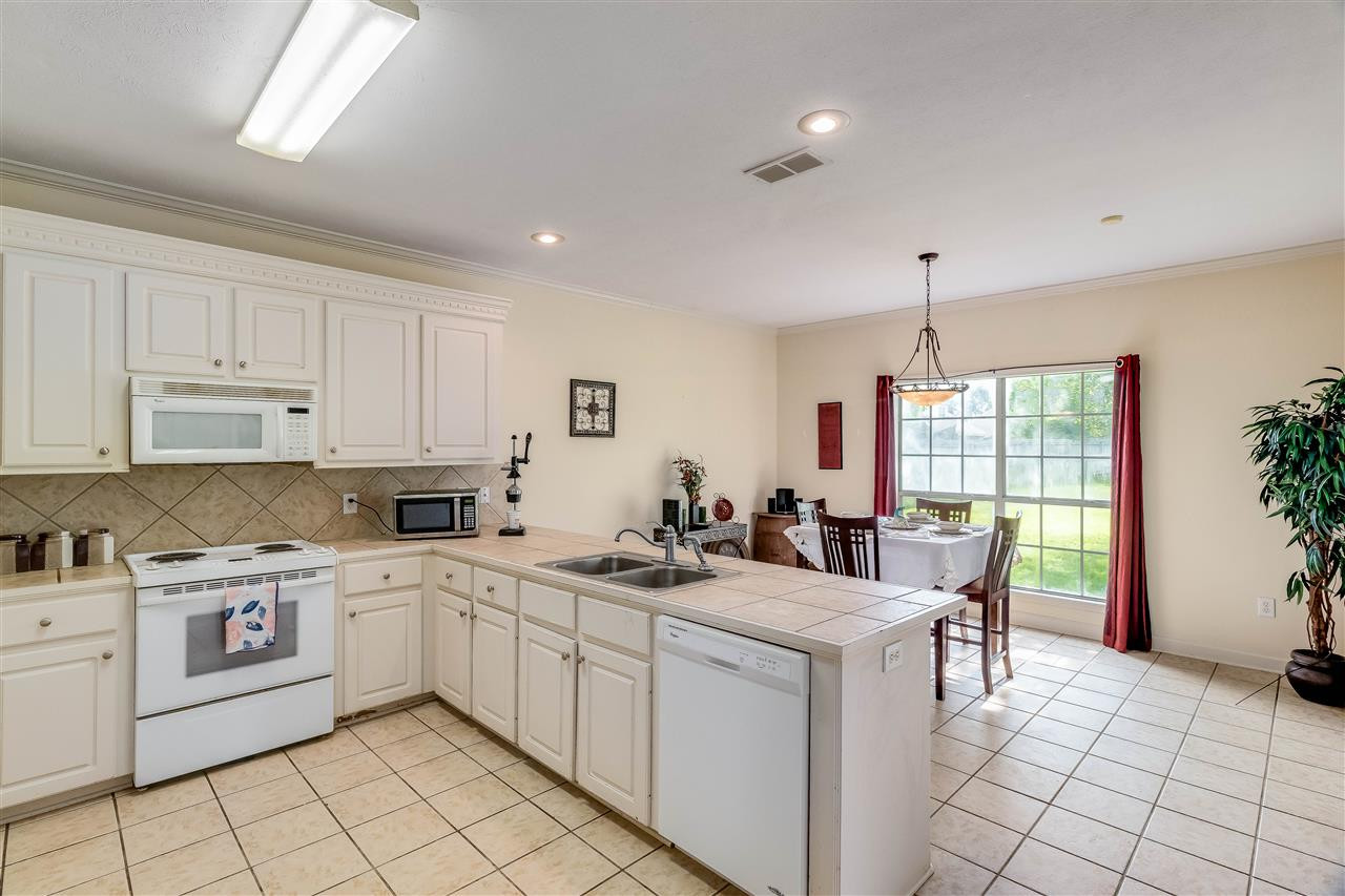 110 Ridgefield Drive Madison, MS 39110 - Photo 9 of 25 Photo 9