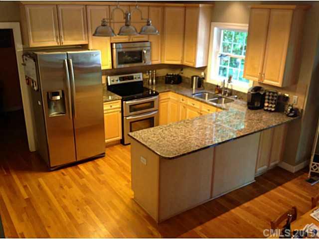 6631 Alexander Road Charlotte, NC 28270 - Photo 3 of 15
