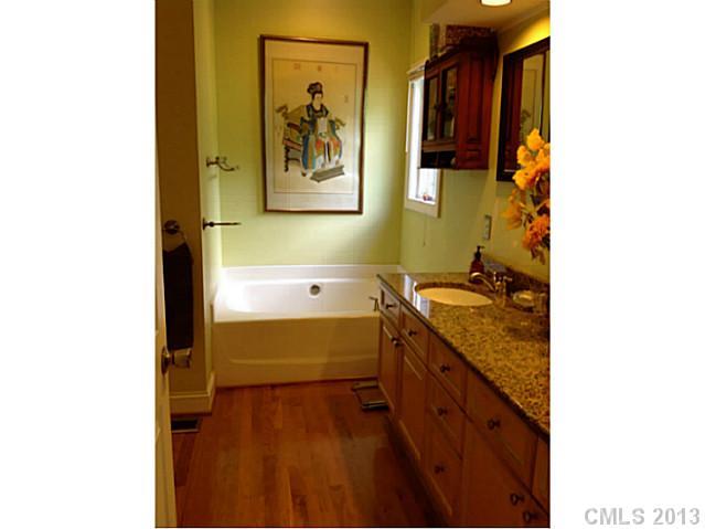 6631 Alexander Road Charlotte, NC 28270 - Photo 10 of 15