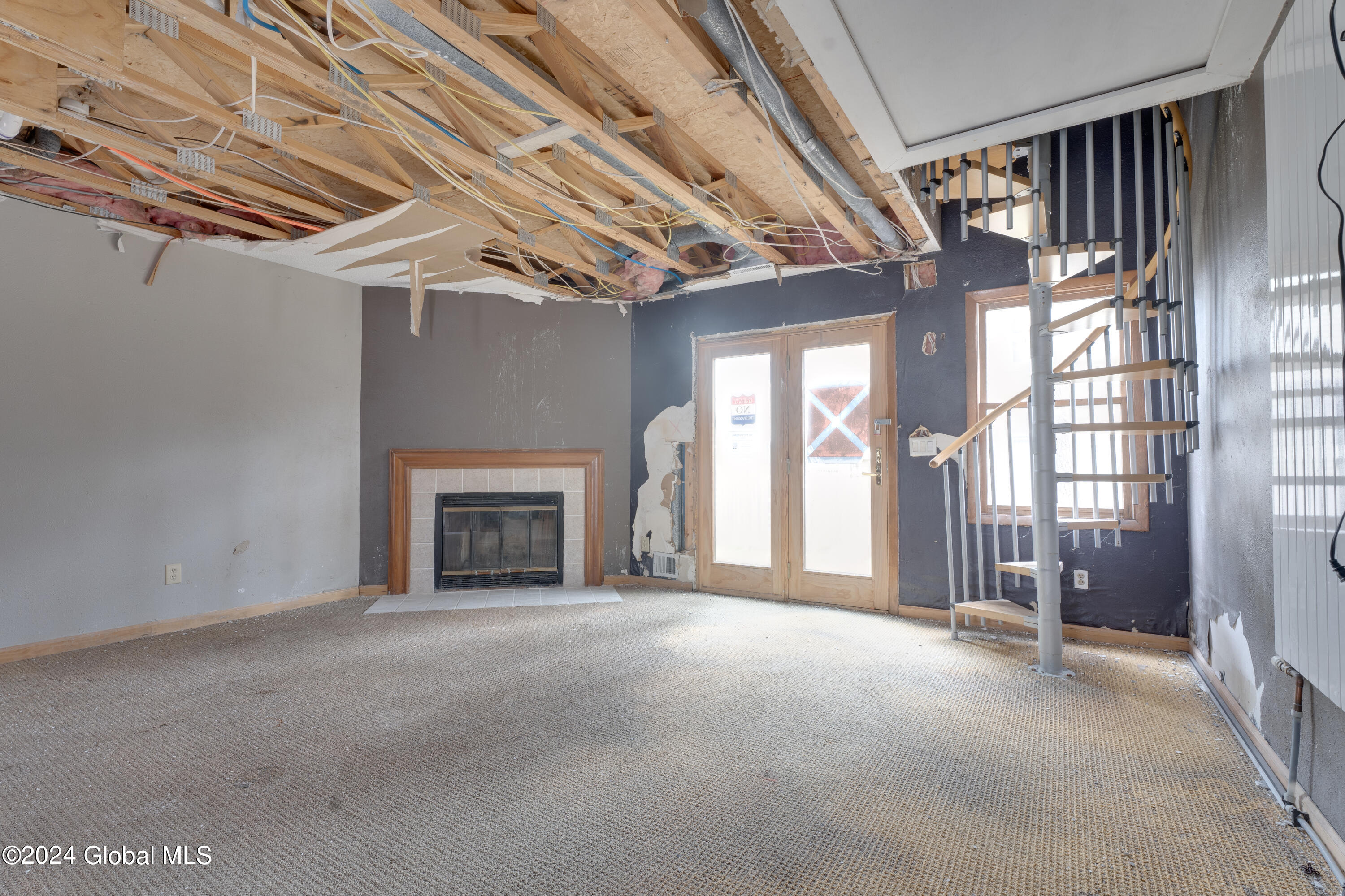 8 Hale Drive Halfmoon, NY 12065 - Photo 14 of 20 DSC09248HDR