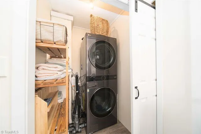 $555,000 | 118 Rock Harbor Drive, Lexington, NC 27292