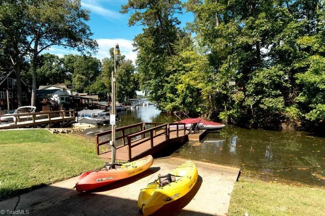 $555,000 | 118 Rock Harbor Drive, Lexington, NC 27292