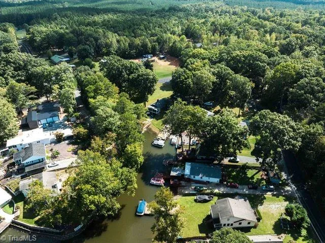 $555,000 | 118 Rock Harbor Drive, Lexington, NC 27292