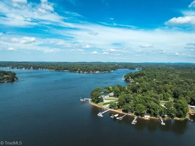 $555,000 | 118 Rock Harbor Drive, Lexington, NC 27292